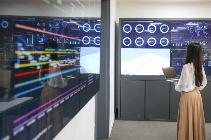 釋放活力，激發渴望——華晨寶馬數字化工廠背后的人本哲學與數據處理服務